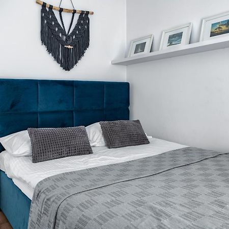 Apartament Primavera Z Miejscem Parkingowym Stary Toruń Exteriör bild